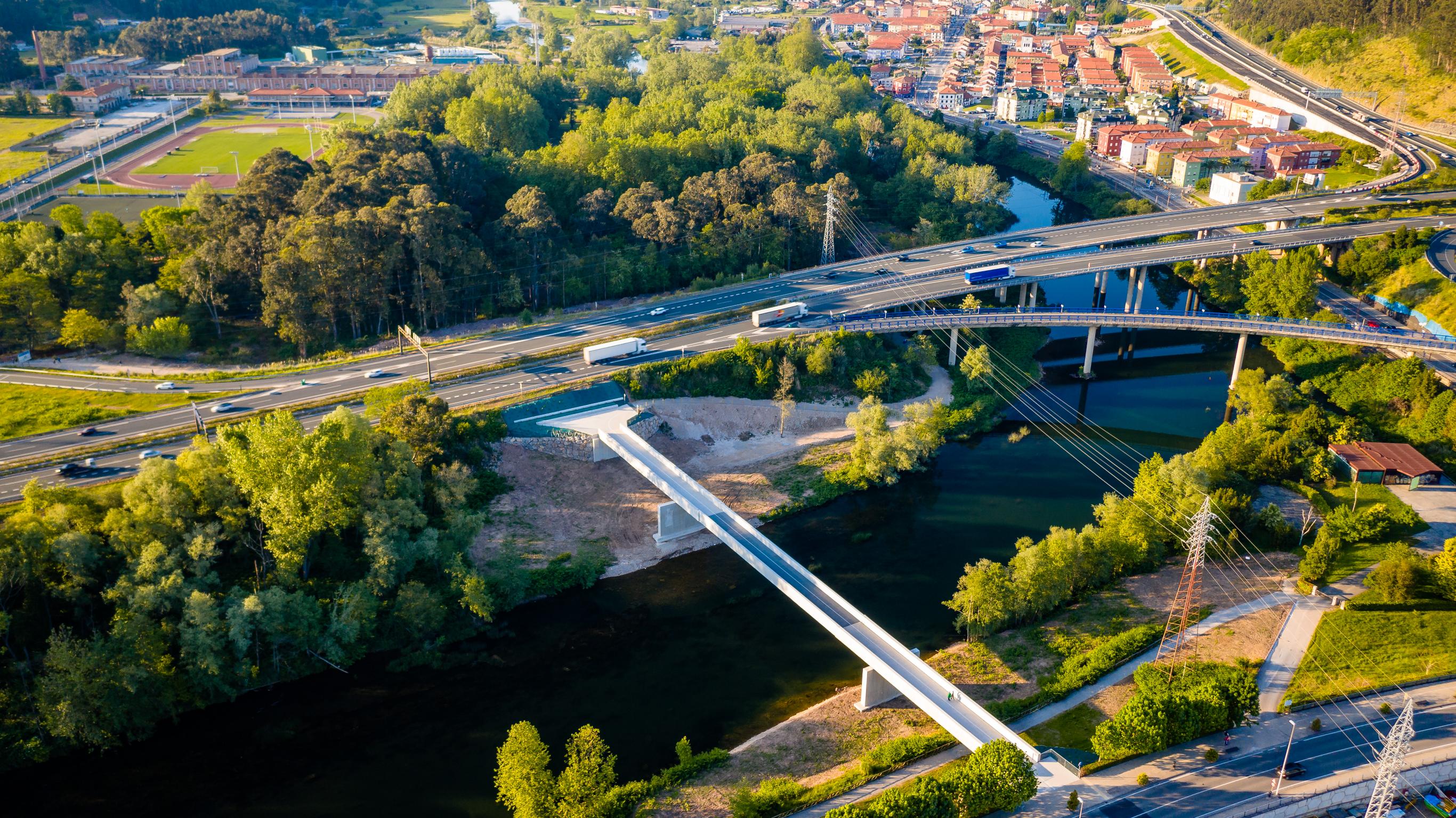 Las obras de la rampa que conectará la pasarela con el parque de Las Tablas comenzarán en septiembre