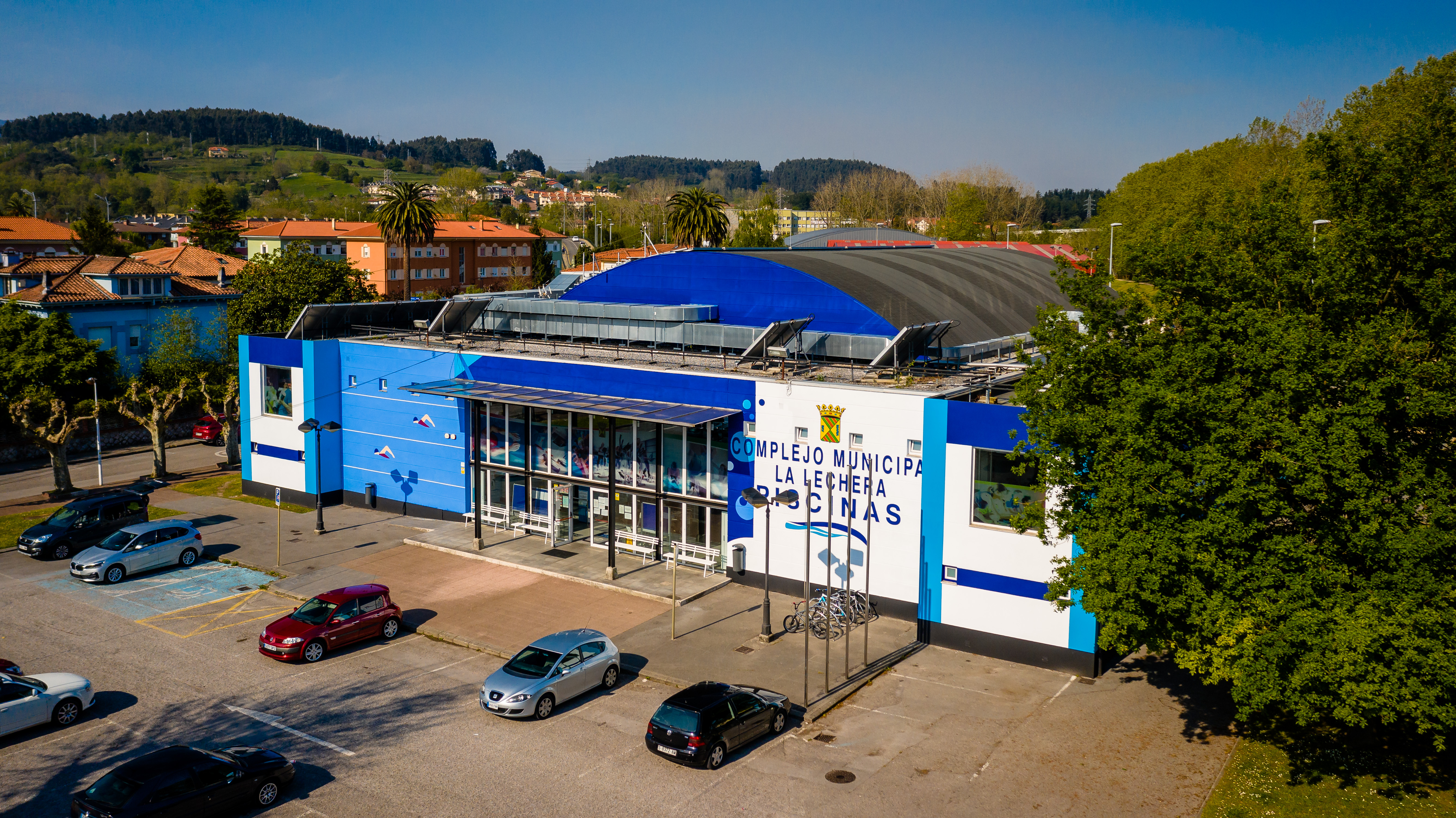 Torrelavega mejorará la eficiencia energética de la piscina municipal de La Lechera