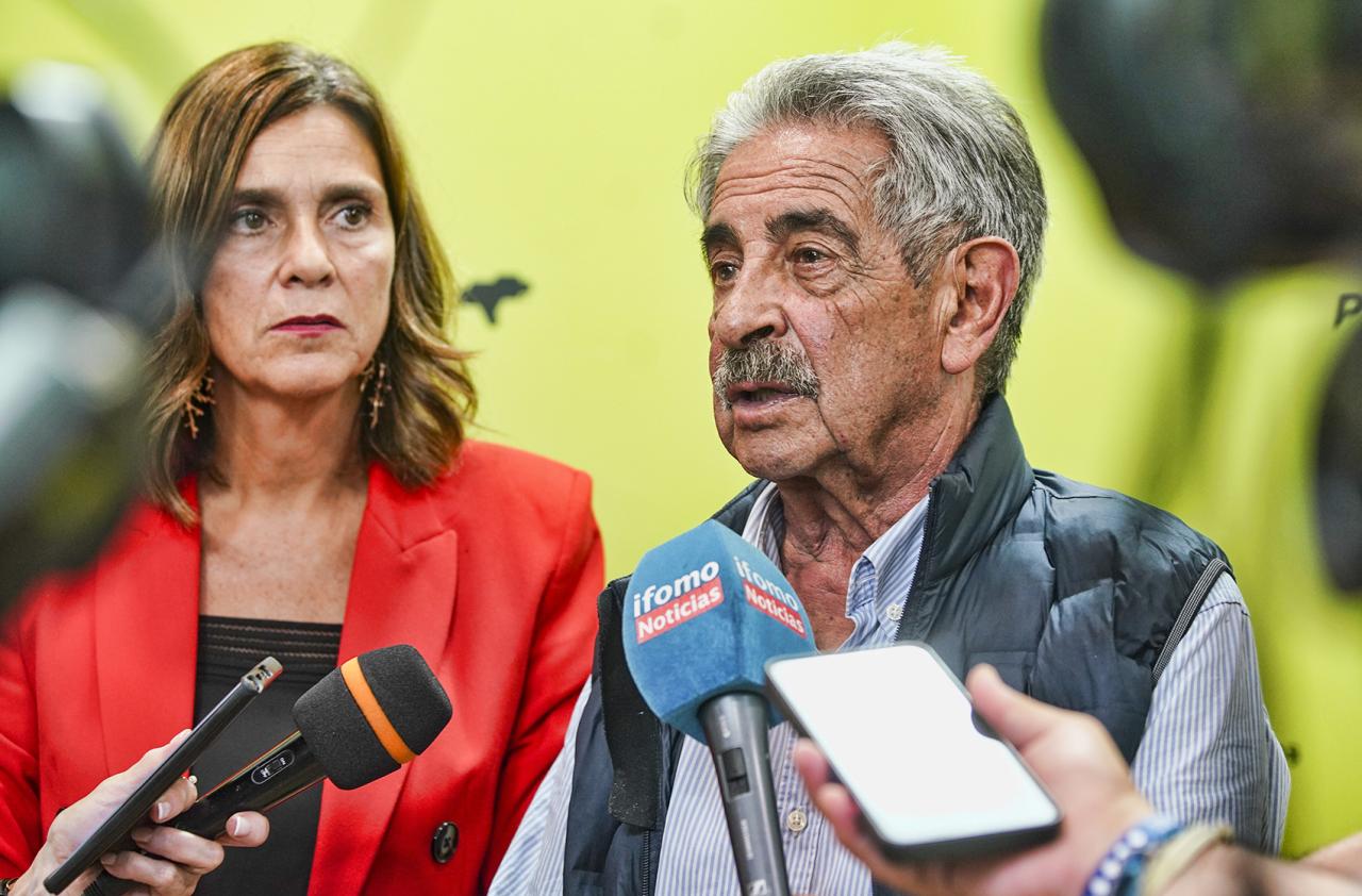 Miguel Ángel Revilla y Paula Fernández Viaña han atendido a los medios de comunicación tras la reunión del Comité Ejecutivo