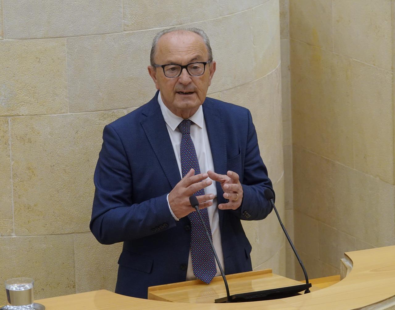 López Marcano exige la recuperación de las rutas internacionales perdidas y pide un estudio del impacto económico de las inversiones en el aeropuerto