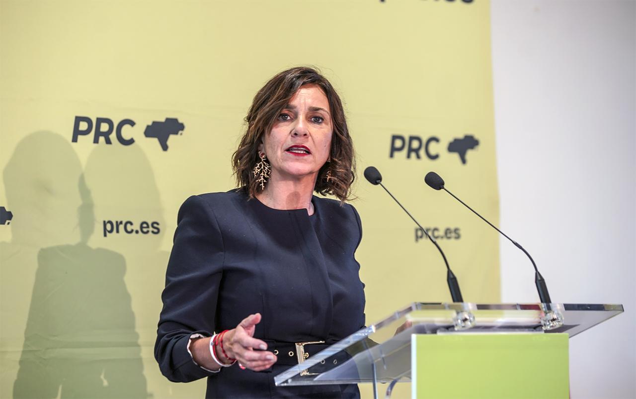 Paula Fernández Viaña