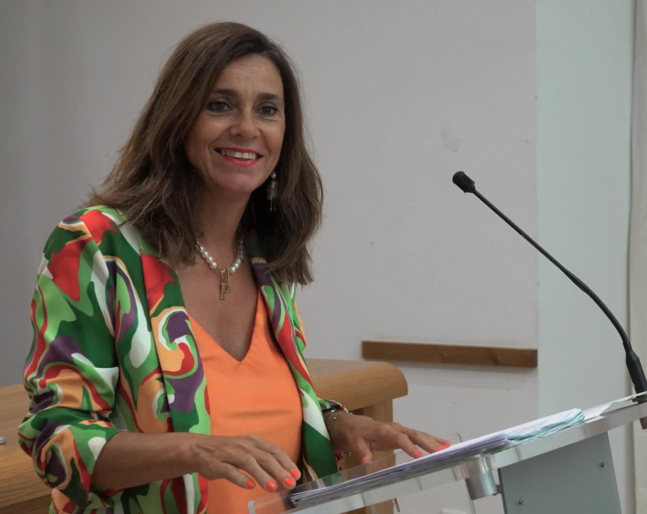 Paula Fernández Viaña