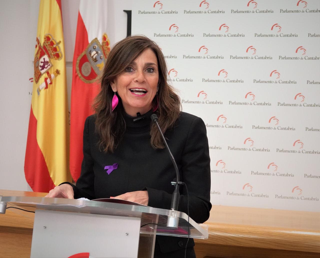 Paula Fernández Viaña