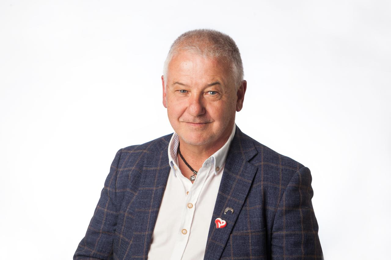 El alcalde de Villaescusa, Constantito Fernández