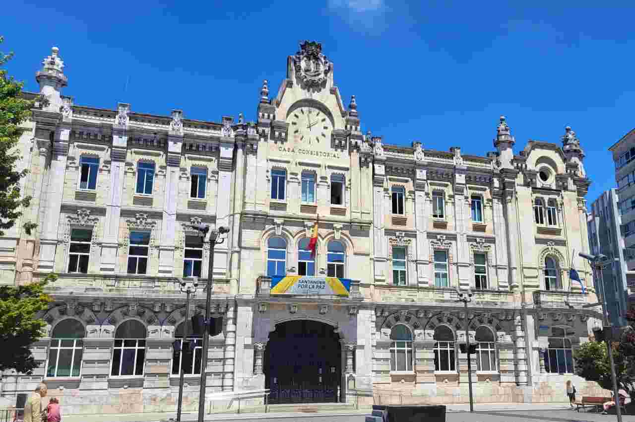 Fachada del Ayuntamiento de Santander