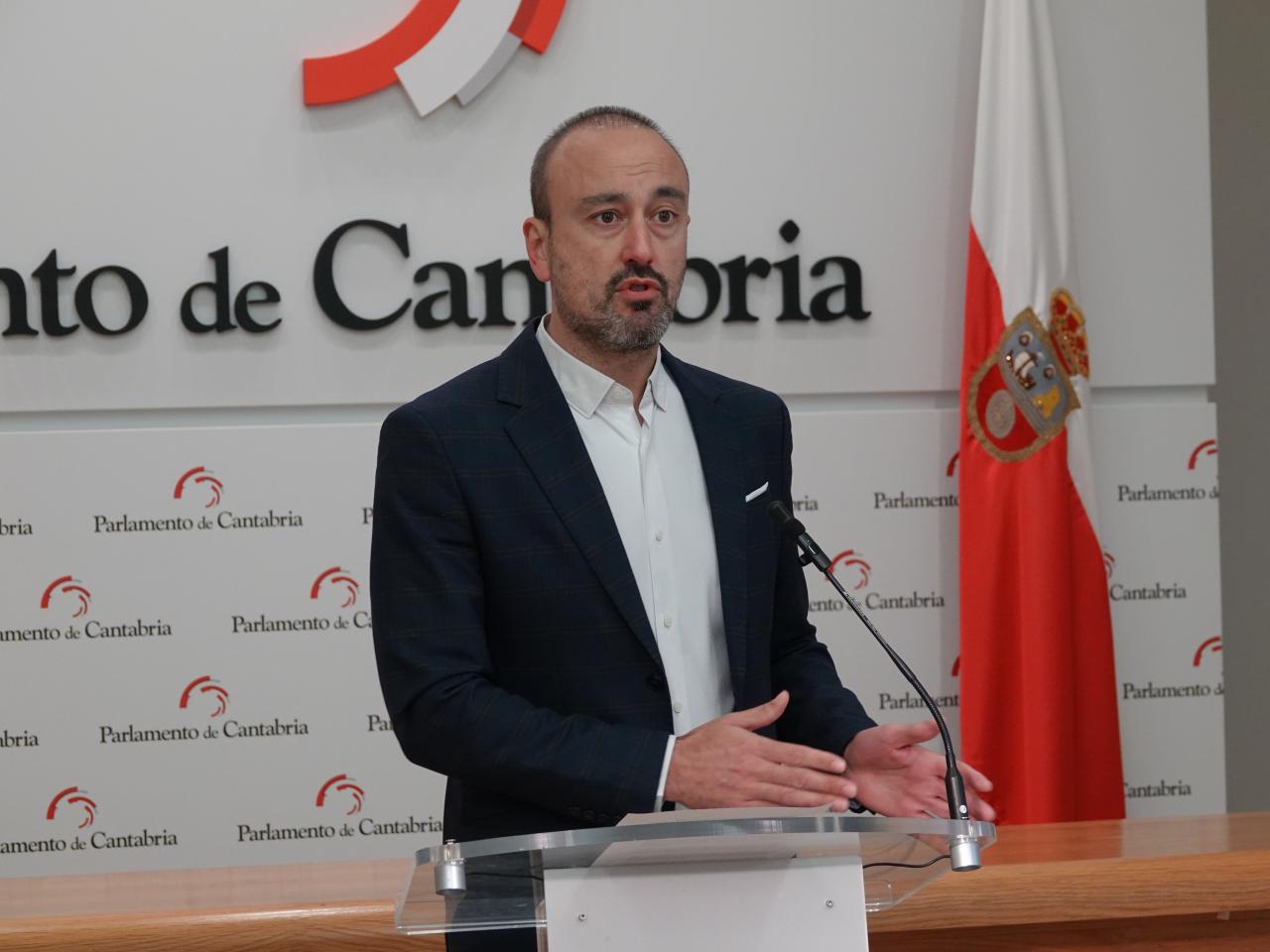 Javier López Estrada durante su comparecencia de hoy ante los medios de comunicación.