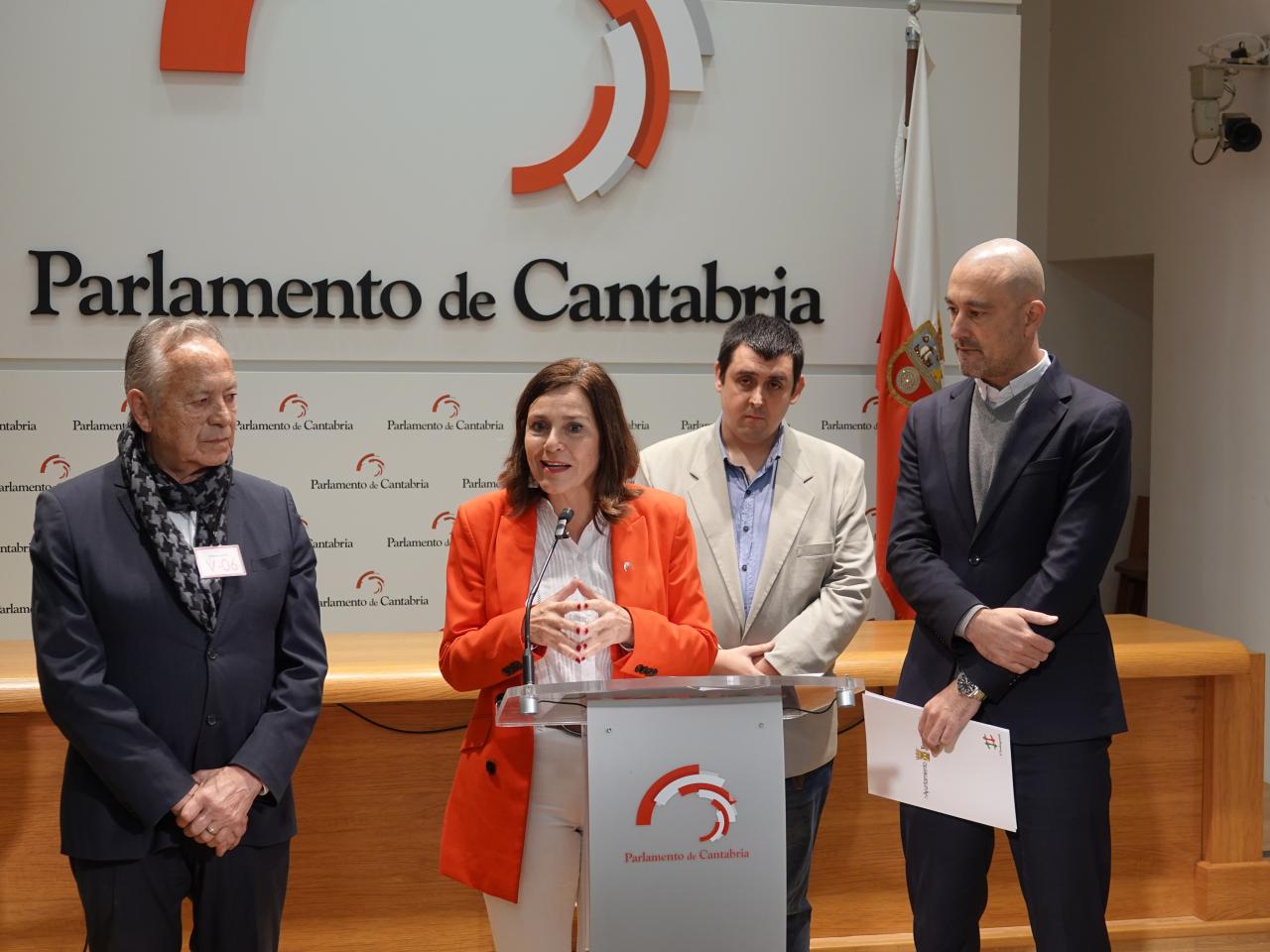 De izquierda a derecha, Manol de Vicente, Paula Fernández Viaña, Rubén Modino y Javier López Estrada