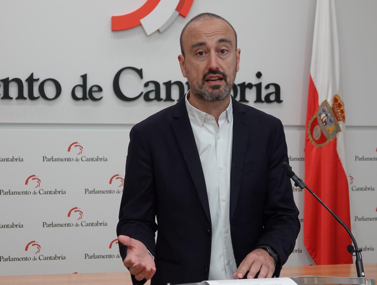 El diputado del PRC Javier López Estrada