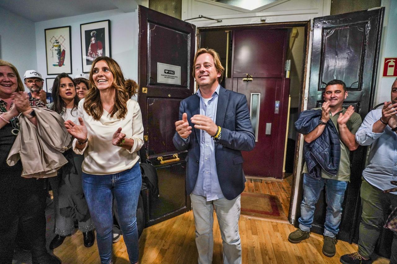 Paula Fernández y Pablo Diestro comparecieron juntos tras conocerse el resultado de las primarias