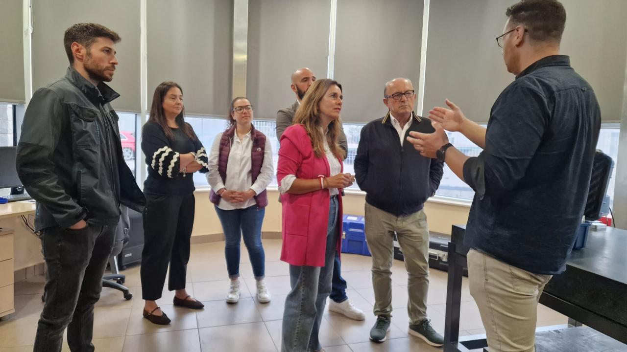 Representantes del PRC durante la visita a H7metrology