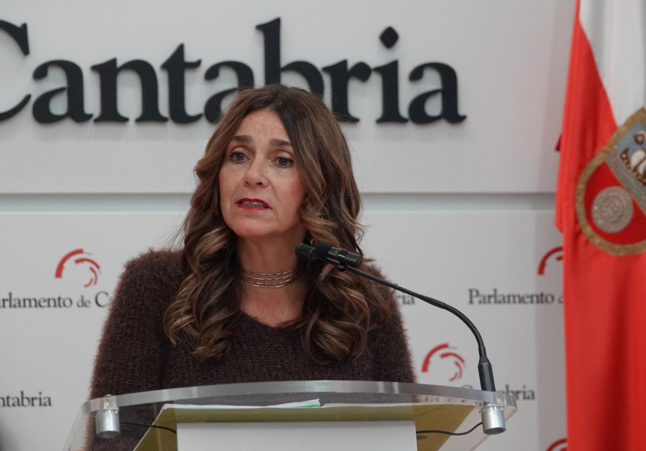 Paula Fernández Viaña