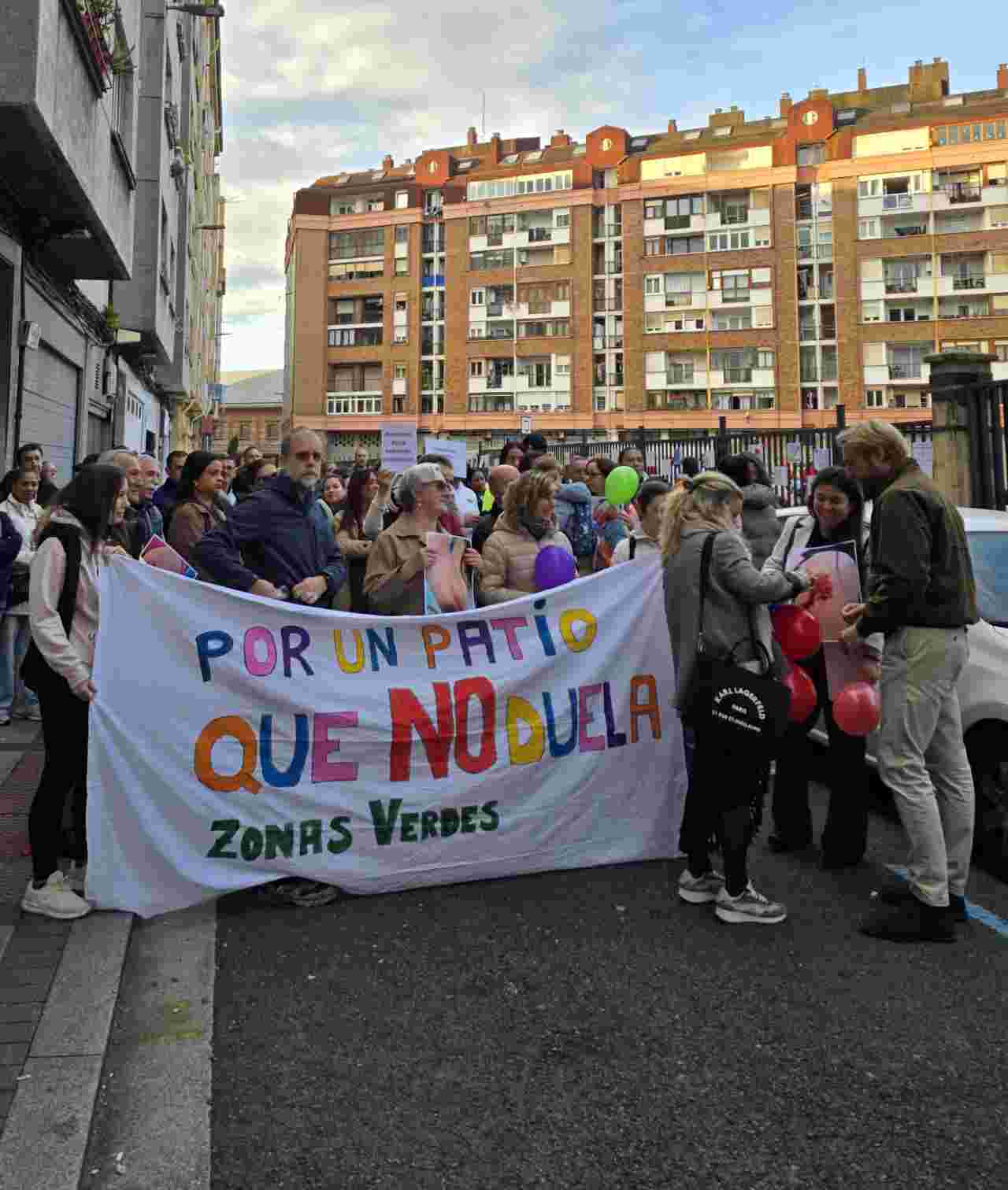 Felipe Piña durante la concentración en el CEIP Arce Bodega del pasado mes de noviembre