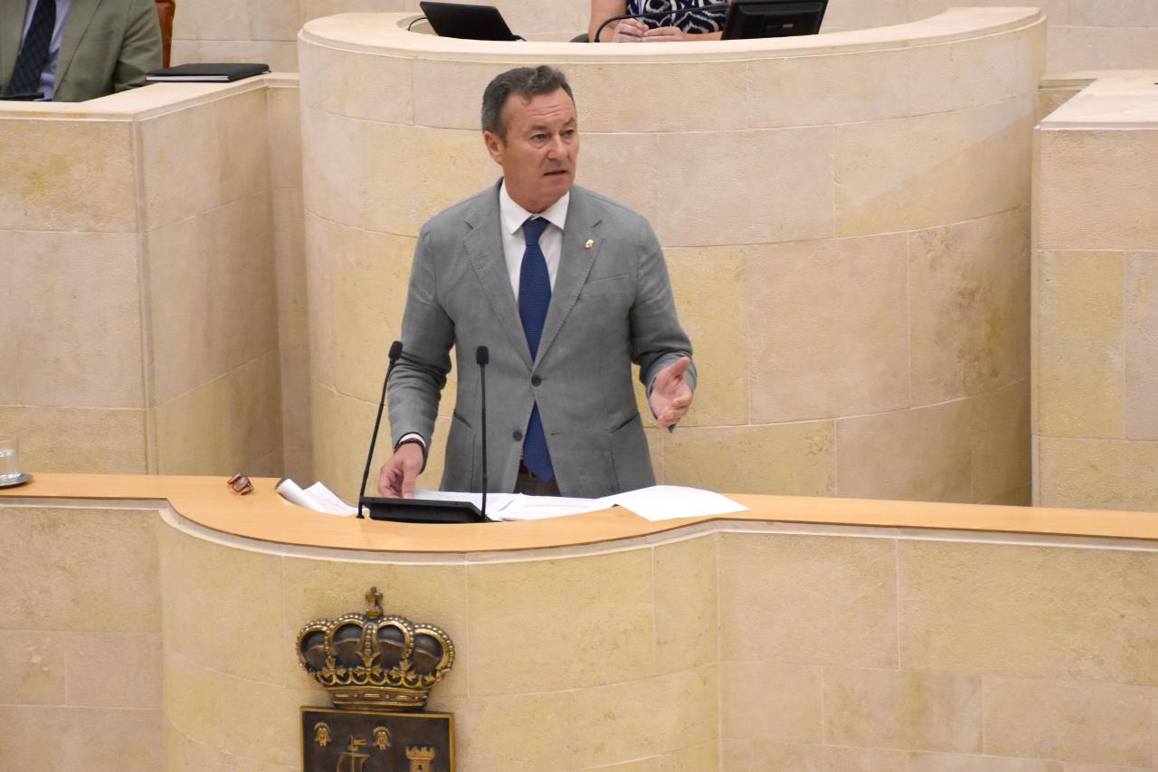 El diputado regionalista Guillermo Blanco