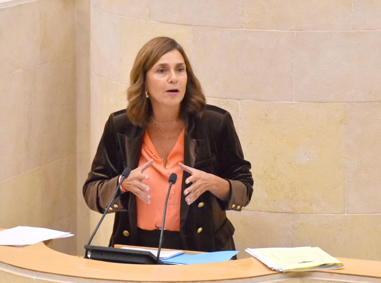 Paula Fernández Viaña